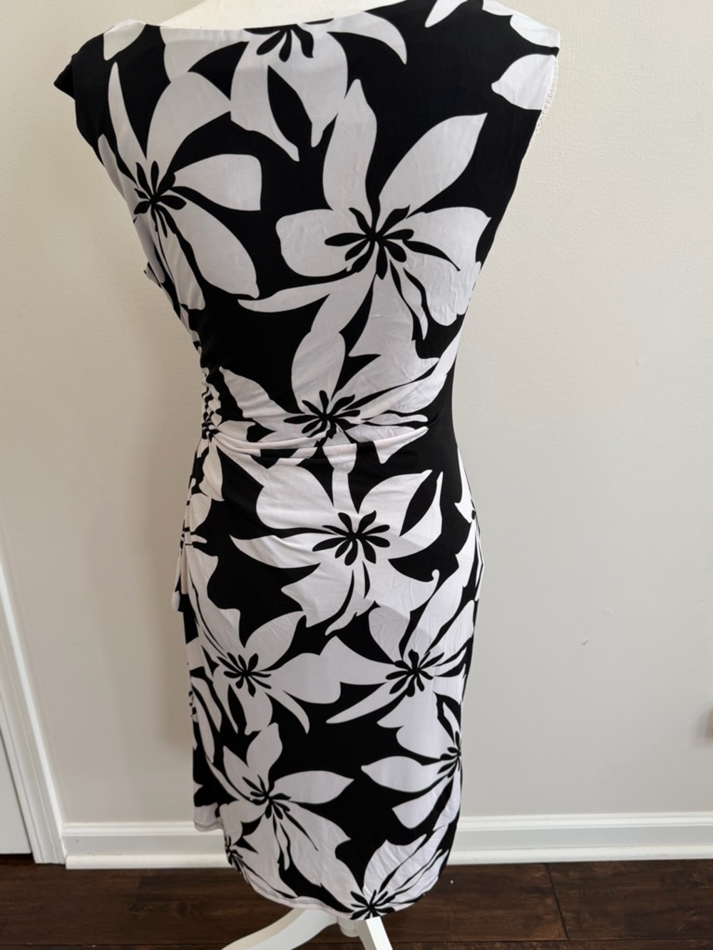 White House Black Market Black & White Floral Wrap-Style Midi Dress - Picture 3 of 6